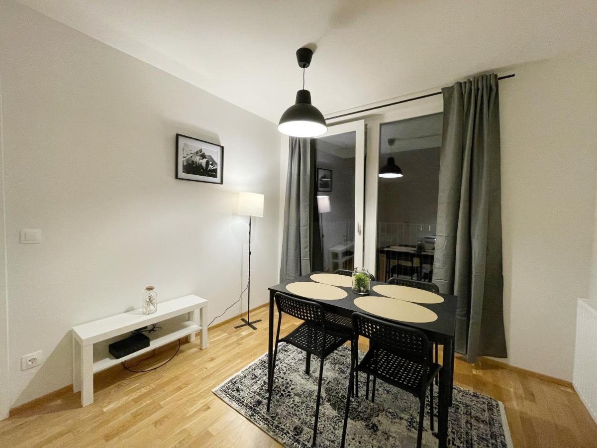 Muzeta11 - Modern Town Apartment With Balcony เวียนนา ภายนอก รูปภาพ